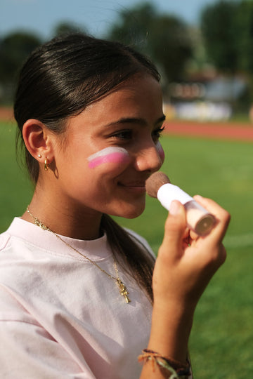 Powder Sunscreen for Sports That Stays Ready