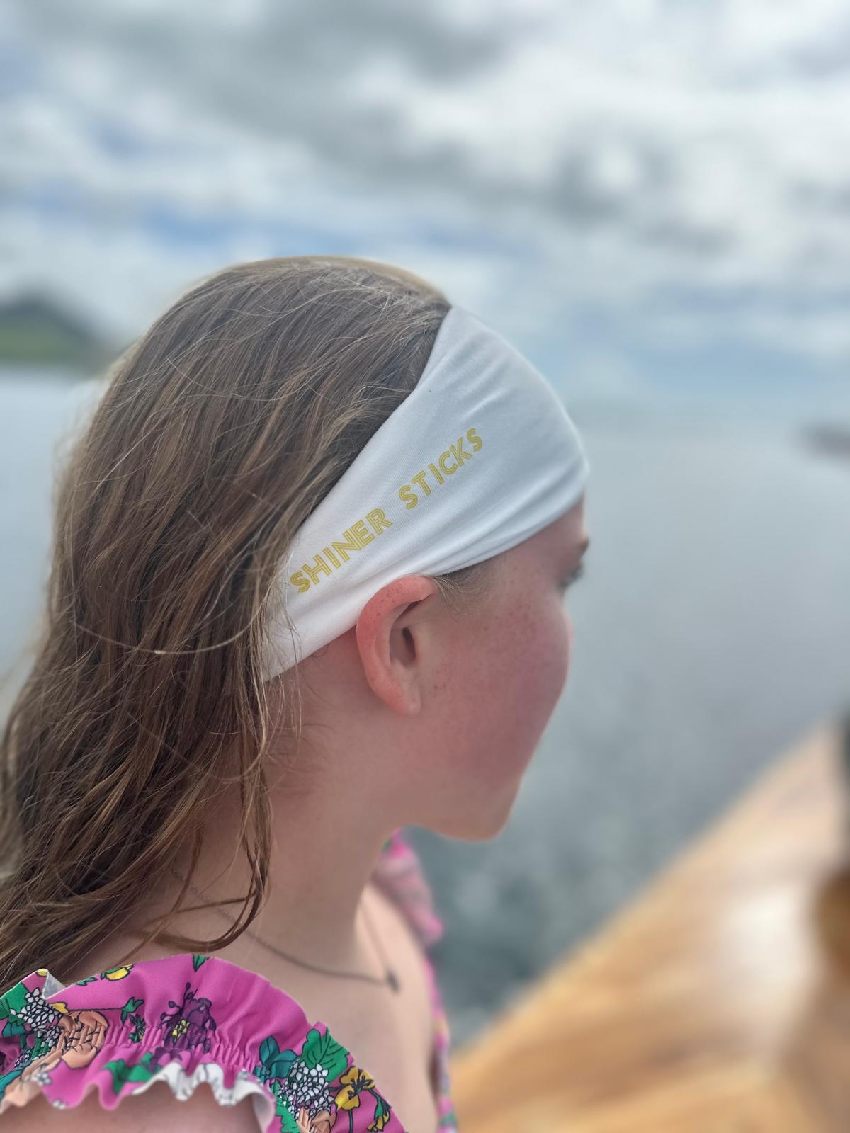 WHITE SPORTS HEADBAND image 2